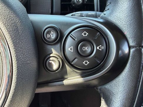 Used 2018 MINI Cooper 4-Door Hardtop FWD image 18