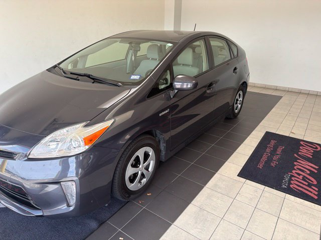 Used 2014 Toyota Prius Two FWD image 1