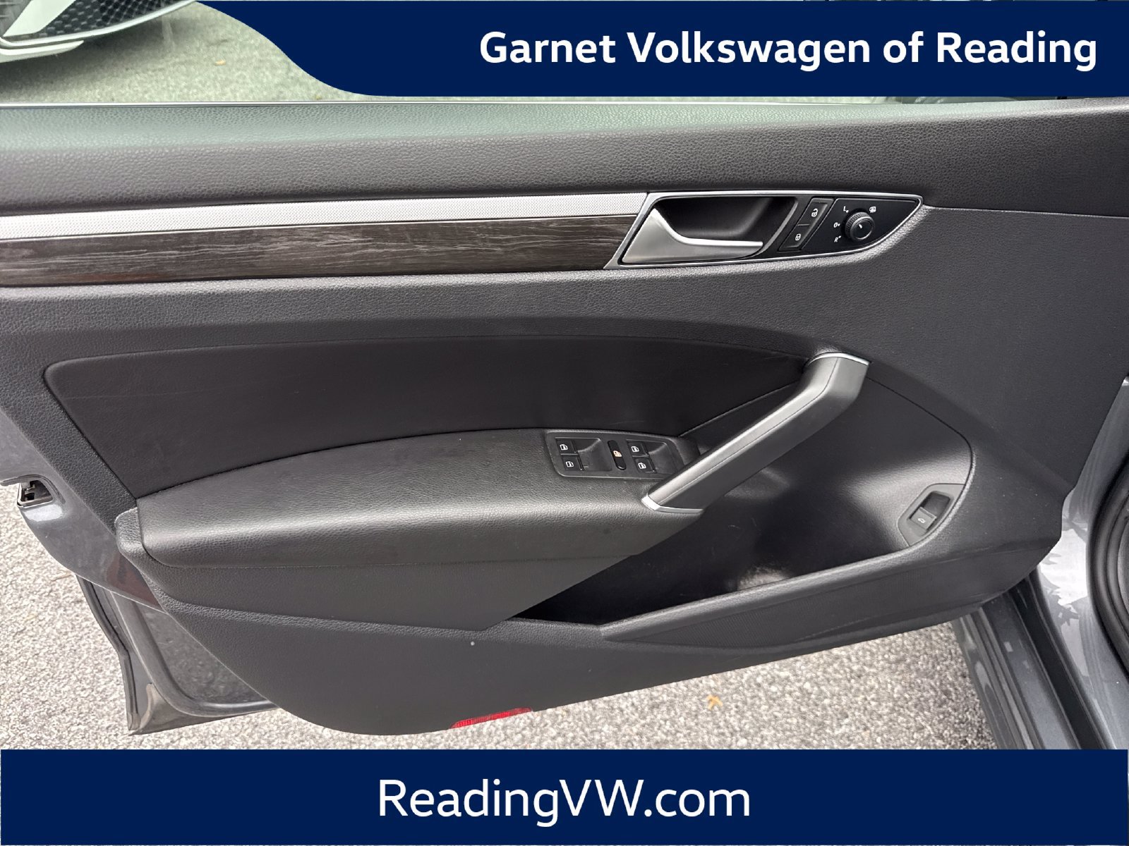 Used 2018 Volkswagen Passat 2.0T SE FWD image 11