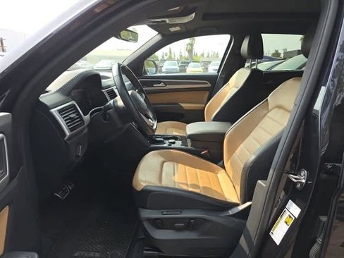 Used 2023 Volkswagen Atlas Cross Sport SEL Premium R-Line AWD/4WD image 11