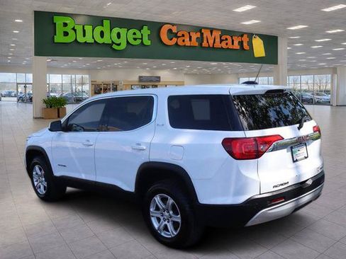 Used 2017 GMC Acadia SLE w/ LPO, Floor Liner Package AWD/4WD image 5