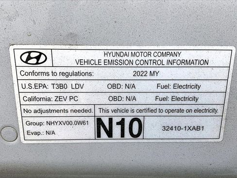 Used 2022 Hyundai Ioniq 5 SE w/ Cargo Package image 37