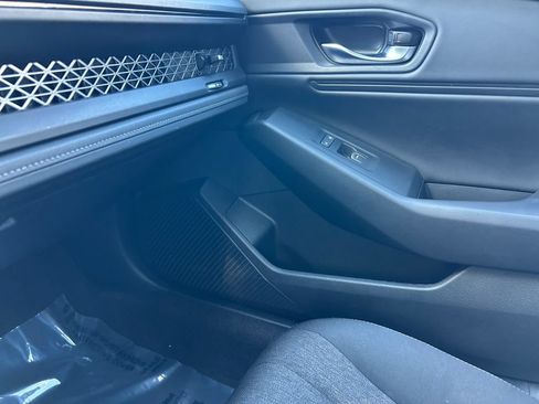 Used 2024 Honda Accord EX image 29