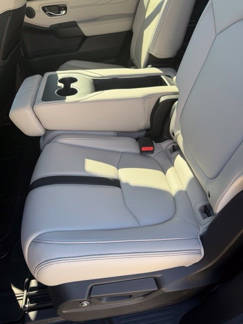Certified 2026 Honda Pilot Touring image 8