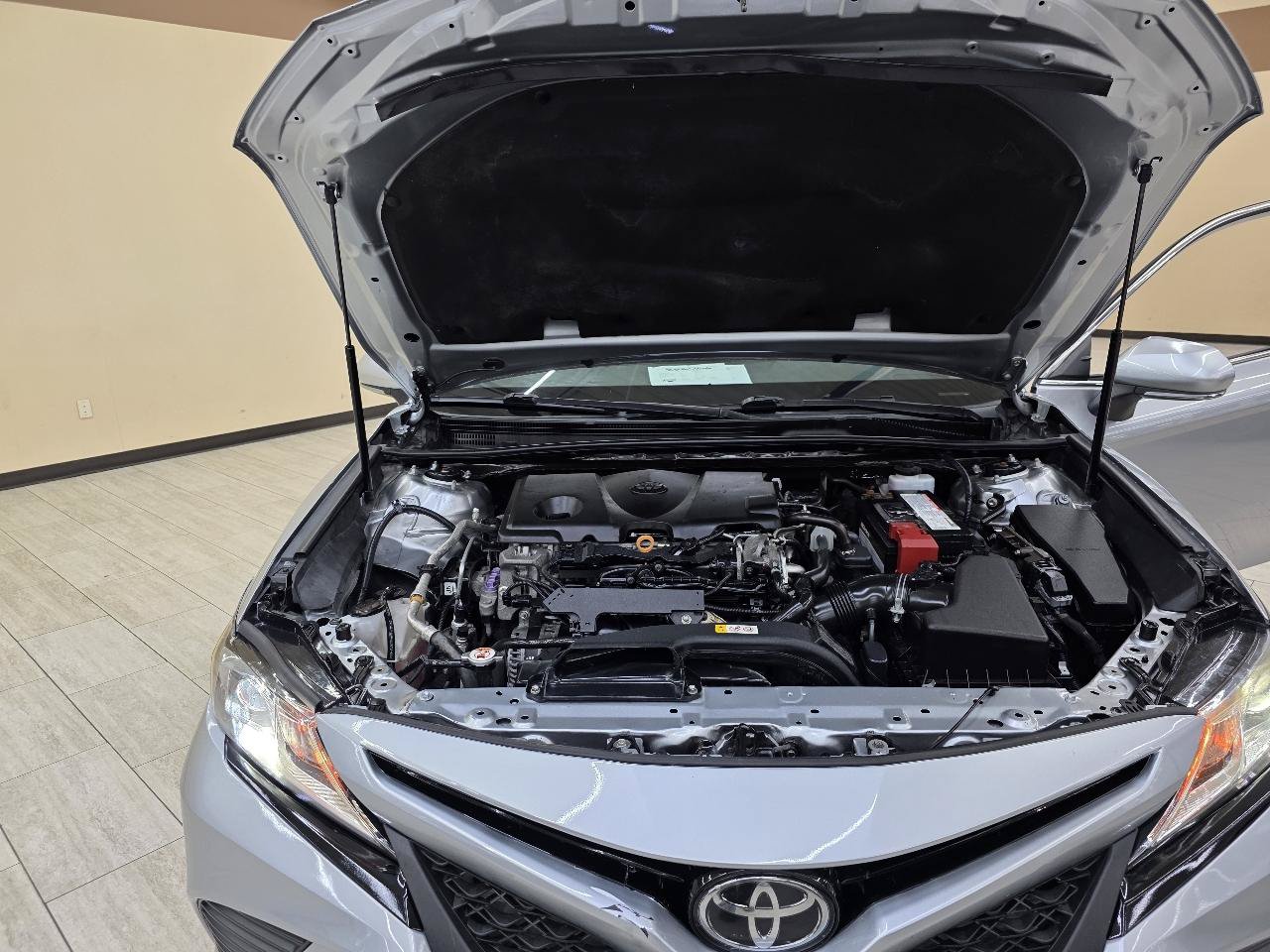 Used 2019 Toyota Camry SE w/ Convenience Package FWD image 40