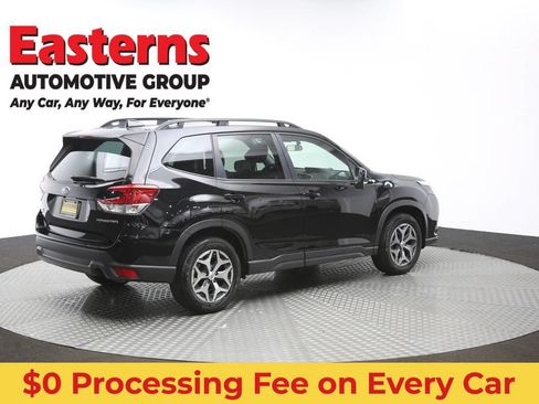 Used 2023 Subaru Forester Premium AWD/4WD image 46