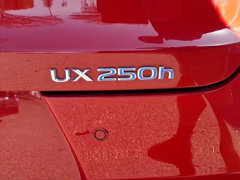 Used 2022 Lexus UX 250h w/ Premium Package AWD/4WD image 7