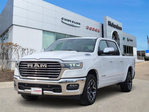Used 2025 RAM 1500 Laramie image 2