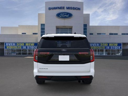 New 2025 Ford Expedition Platinum w/ Stealth Performance Package image 5