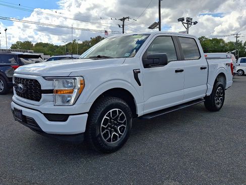 Certified 2022 Ford F150 XL w/ STX Appearance Package image 3