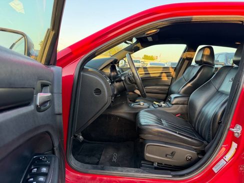 Used 2015 Chrysler 300 S image 16