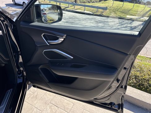 Certified 2025 Acura RDX Base image 14