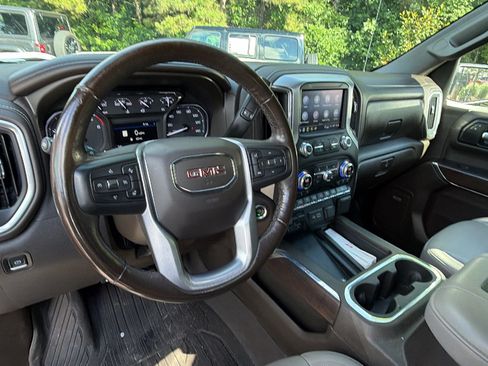 Used 2021 GMC Sierra 1500 SLT w/ SLT Premium Plus Package AWD/4WD image 26