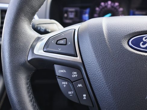 Used 2024 Ford Edge Titanium image 20