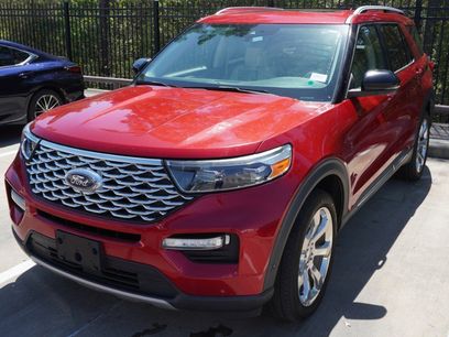 Used 2020 Ford Explorer Platinum w/ Premium Technology Package