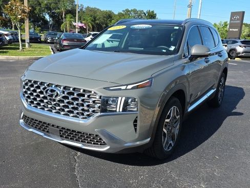 Used 2022 Hyundai Santa Fe Limited FWD image 2