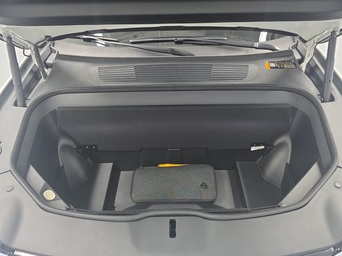 Used 2024 Rivian R1S Adventure AWD/4WD image 14