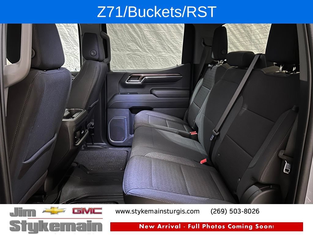 Used 2024 Chevrolet Silverado 1500 RST w/ Z71 Off-Road Package AWD/4WD image 32