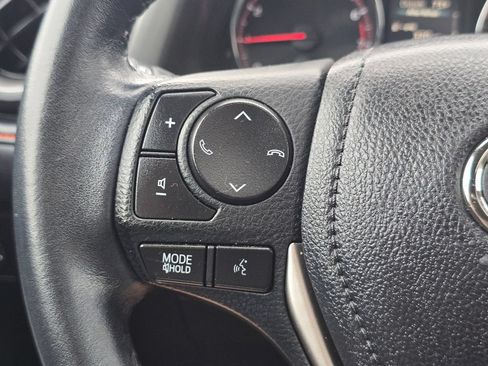Used 2018 Toyota RAV4 SE w/ Advanced Technology Package AWD/4WD image 32