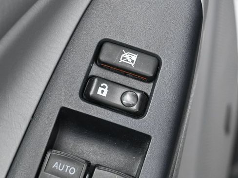 Used 2013 Toyota Tacoma 4x4 Double Cab w/ TRD Sport Pkg image 11