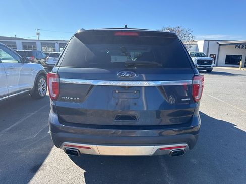 Used 2017 Ford Explorer Platinum image 5