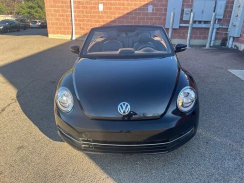 Used 2013 Volkswagen Beetle 2.0T image 16