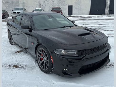 Used 2016 Dodge Charger SRT w/ Technology Group image 1