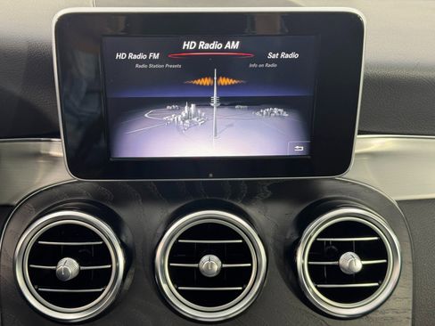 Used 2018 Mercedes-Benz C 300 Sedan image 25