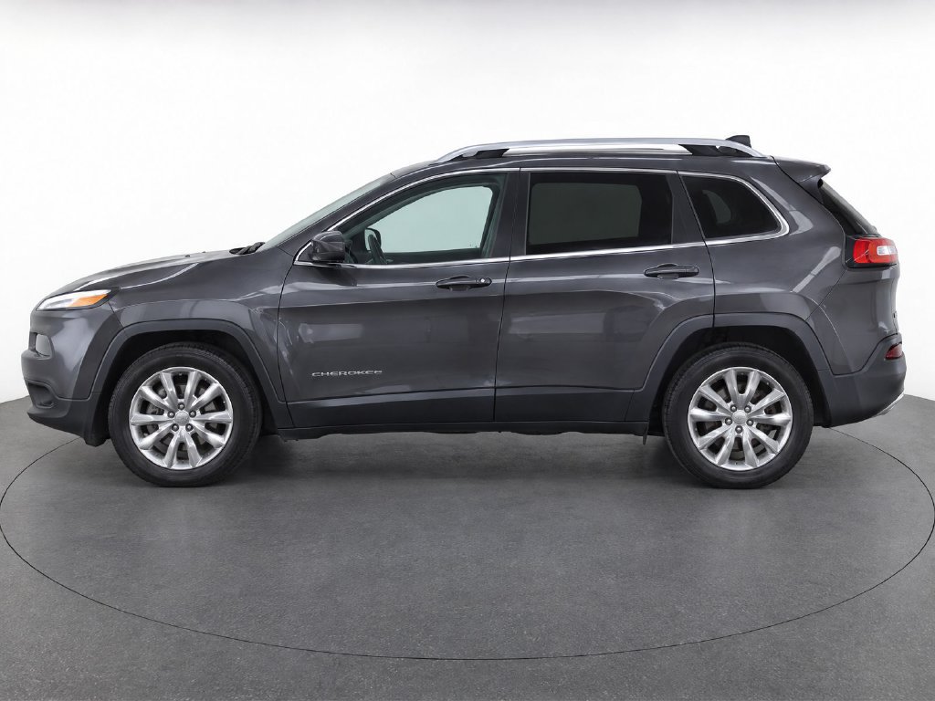 Used 2018 Jeep Cherokee Overland AWD/4WD image 6