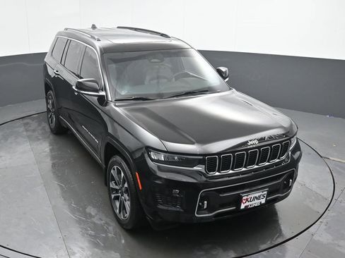 Used 2023 Jeep Grand Cherokee L Overland image 37