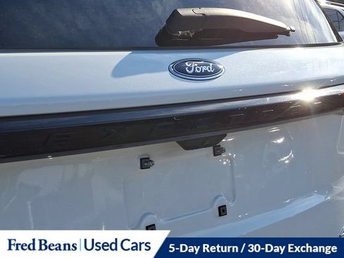 Used 2025 Ford Explorer Platinum w/ Ultimate Package AWD/4WD image 41