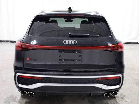 Certified 2025 Audi SQ5 Premium Plus w/ Premium Plus Package image 7
