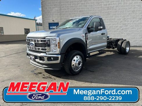 New 2026 Ford F550 4x4 Regular Cab Super Duty w/ XLT Value Package image 1
