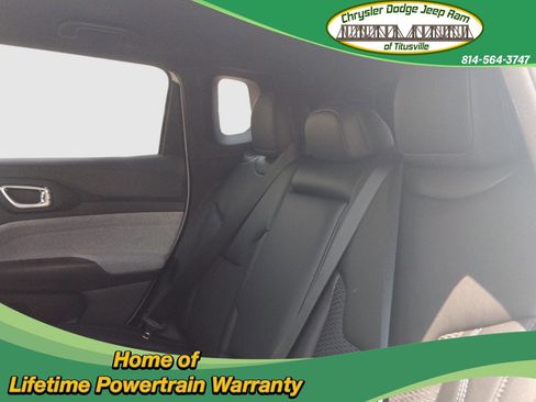 New 2025 Jeep Compass Latitude image 24