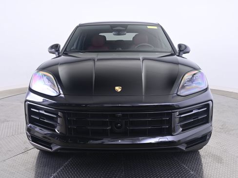Certified 2026 Porsche Cayenne S AWD/4WD image 10