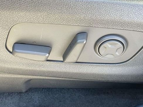 New 2026 Kia Carnival EX image 29