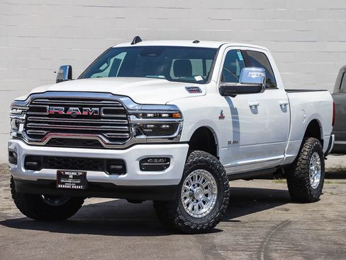 New 2026 RAM 2500 Laramie AWD/4WD image 1