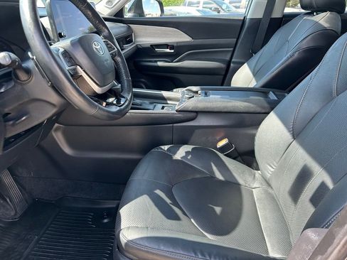 Used 2024 Toyota Grand Highlander Platinum image 11