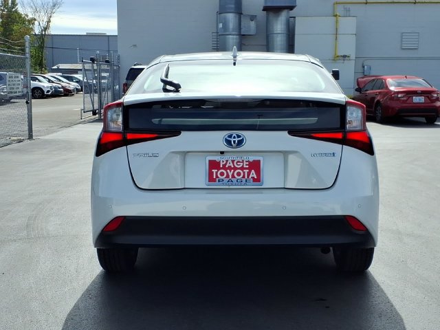 Used 2019 Toyota Prius LE FWD image 5