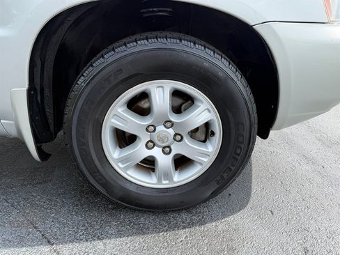 Used 2001 Toyota Highlander Limited FWD image 25