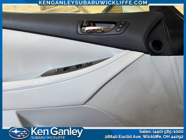 Used 2011 Lexus ES 350 w/ Preferred Accessory Package FWD image 10