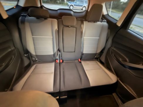 Used 2015 Ford Escape SE FWD image 11
