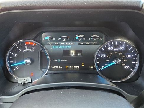 Used 2019 Ford F250 Lariat w/ Chrome Package image 27