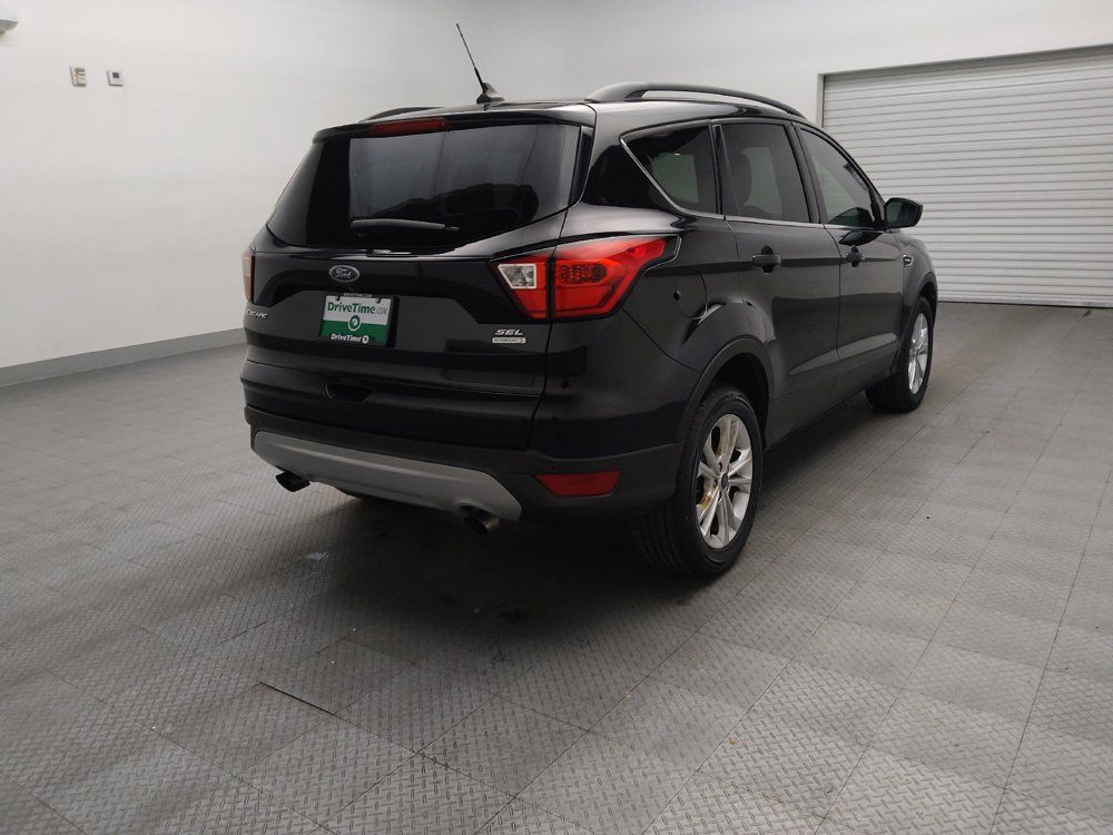 Used 2019 Ford Escape SEL FWD image 9