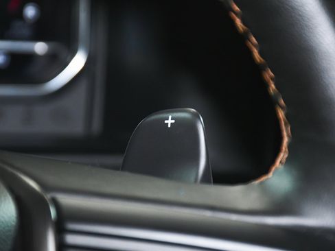 Used 2024 GMC Sierra 1500 AT4 w/ Technology Package image 38