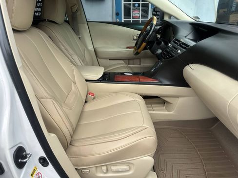 Used 2011 Lexus RX 350 2WD w/ Premium Pkg image 12