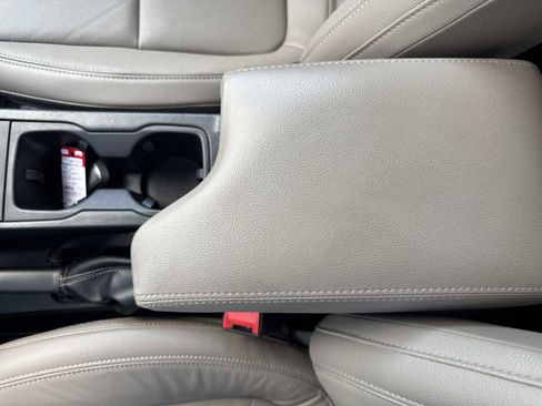 Used 2022 Ford Ranger Lariat w/ Equipment Group 501A High image 33