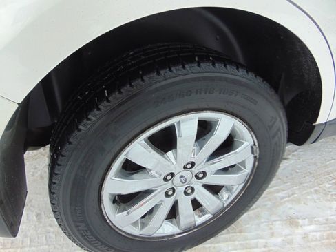 Used 2010 Ford Edge SEL image 26