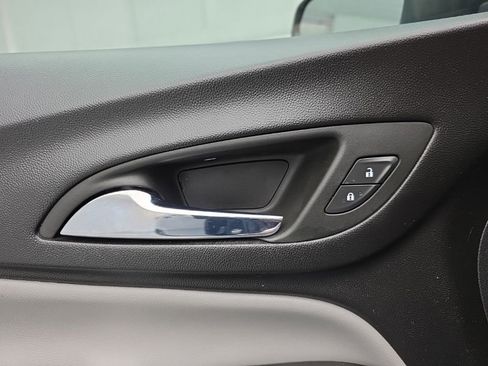 Used 2022 Chevrolet Equinox LS AWD/4WD image 22