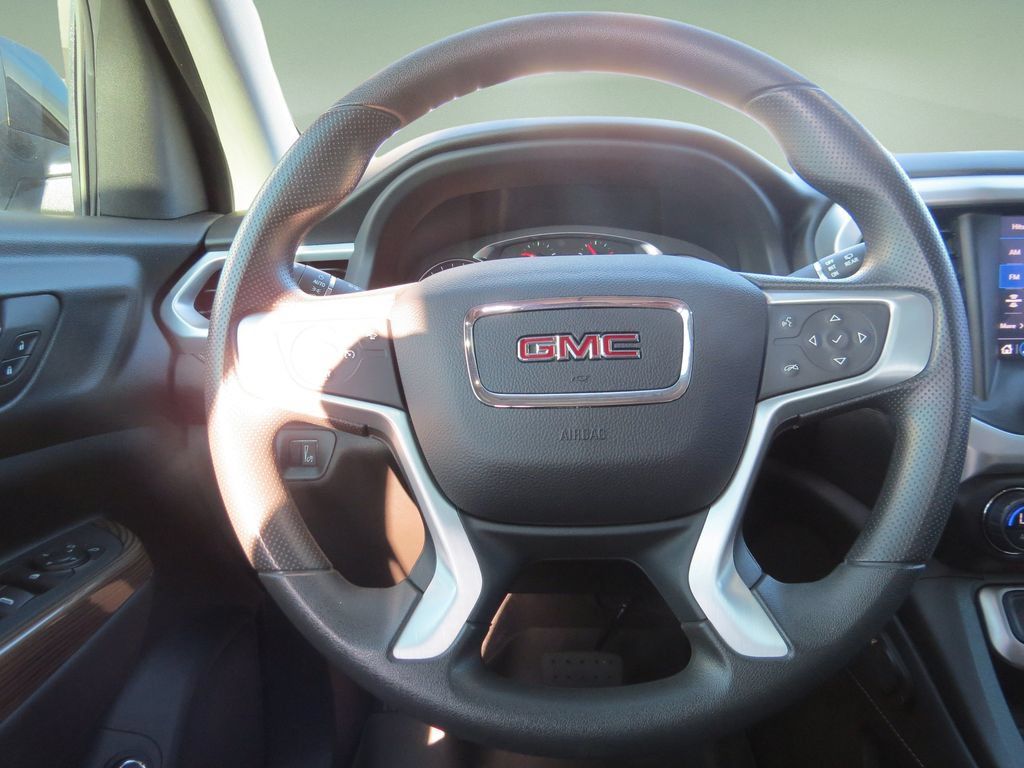 Certified 2023 GMC Acadia SLE w/ Driver Convenience Package FWD image 18
